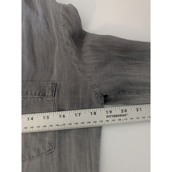 Cloth & Stone button up hombre grey beige blouse v-neck with front pocket Small - Picture 5 of 6